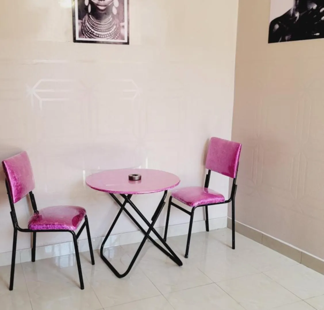 Mini Studio Chic Et Classe Dakar