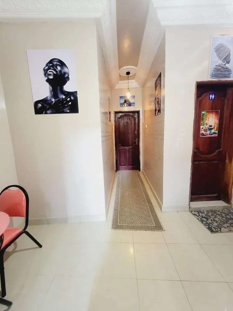 Mini Studio Chic Et Classe Dakar 0*,